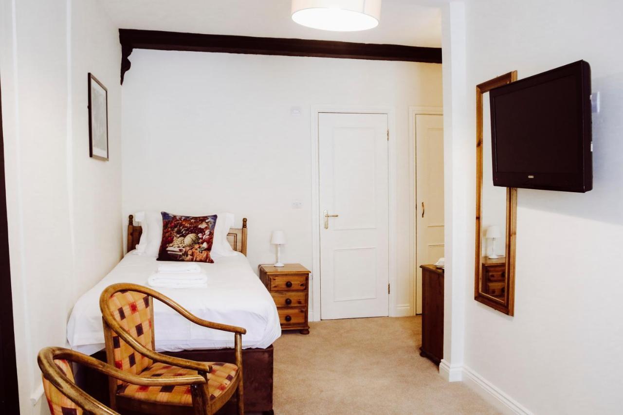The Old Crown Coaching Inn Swindon Luaran gambar