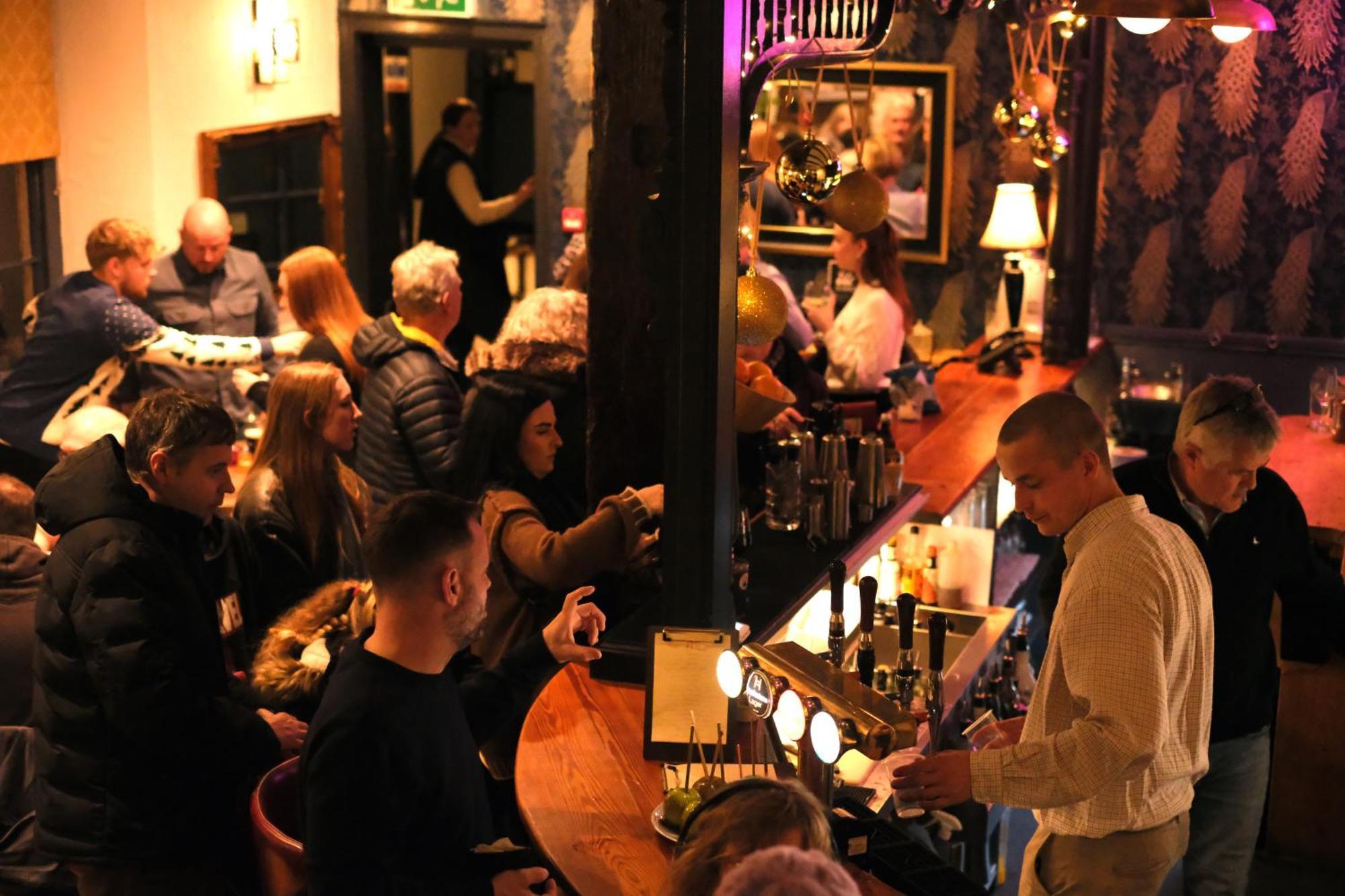 The Old Crown Coaching Inn Swindon Luaran gambar