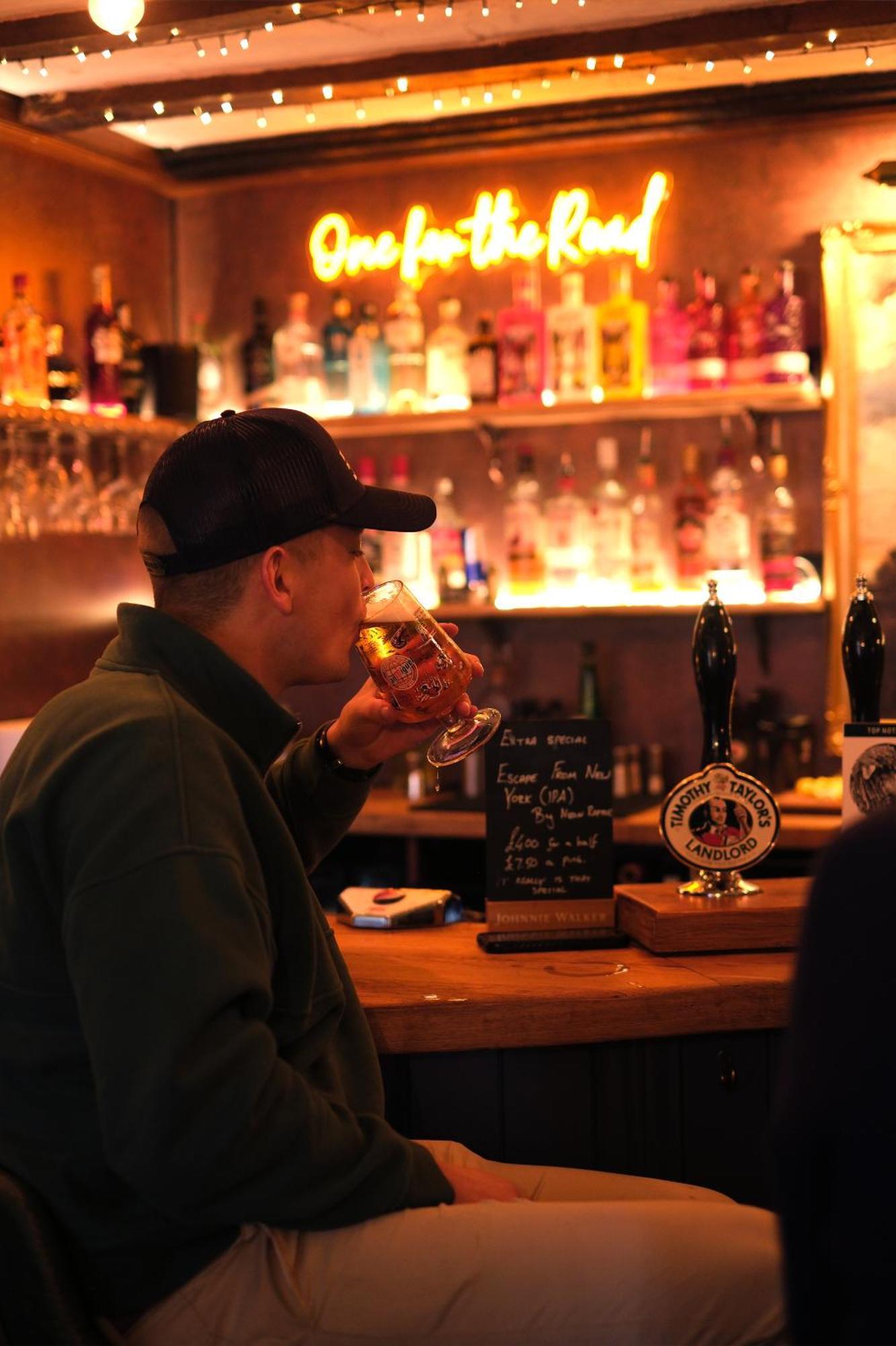 The Old Crown Coaching Inn Swindon Luaran gambar